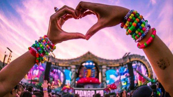 How a Music Festival is Envisioned through a Non-Ravers Eyes Rave Blog