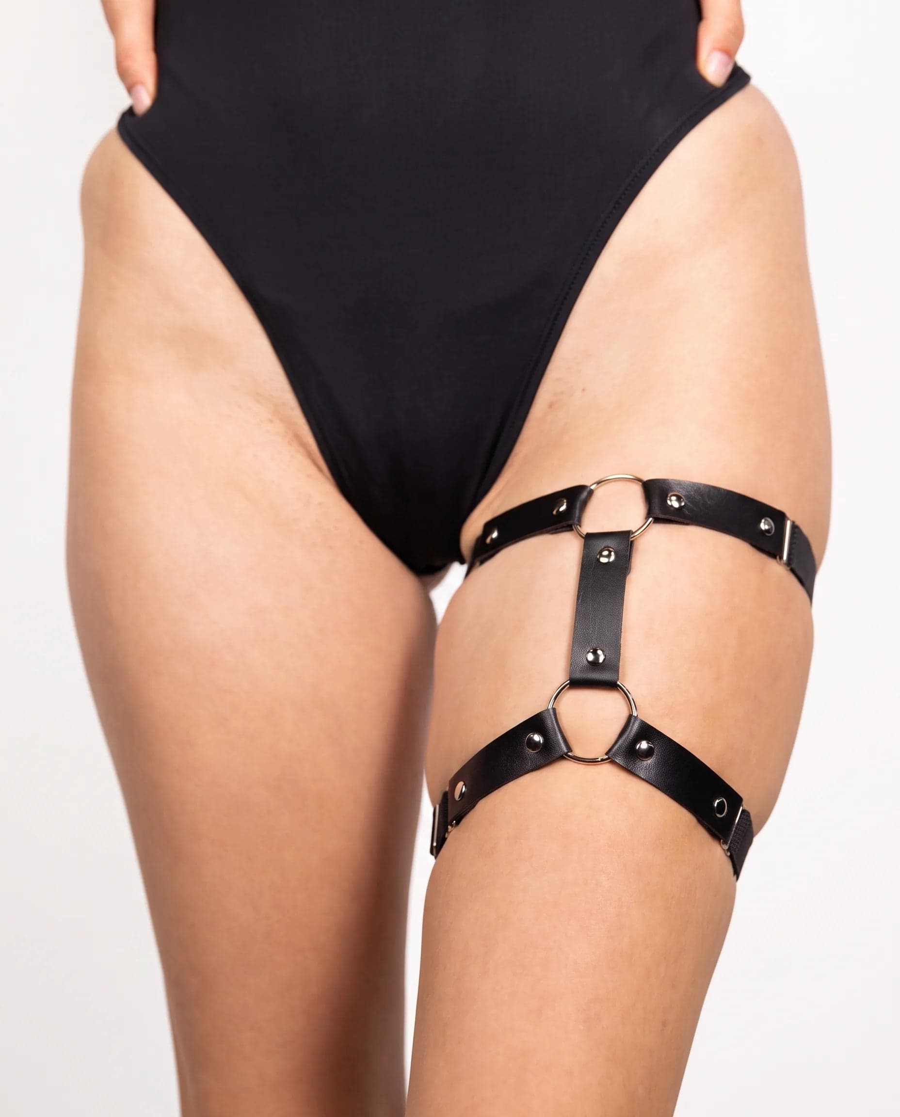 Leather Adjustable Leg Garter - Black