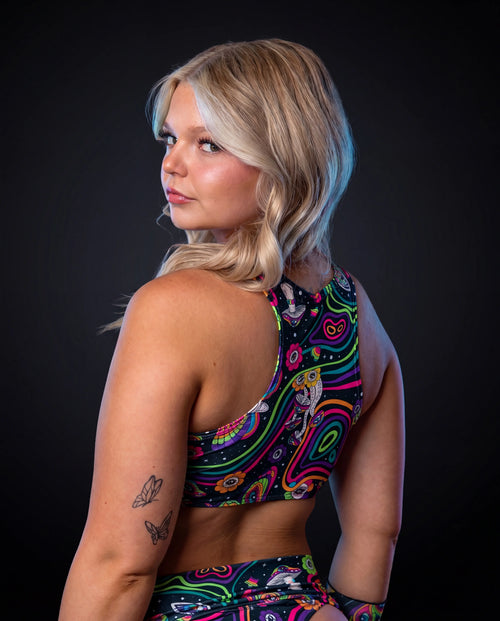Awaken Keyhole Top — black