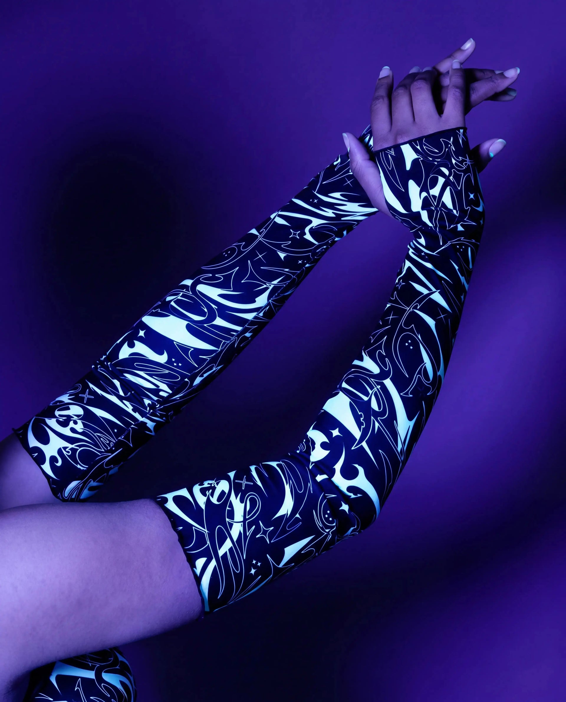 blvde-chilled-out-arm-sleeves — uv